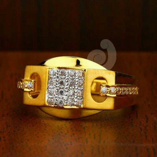 916 Cz Fancy Gents Ring