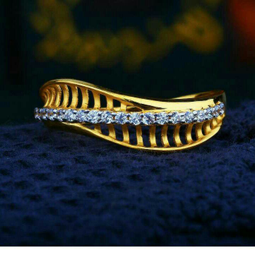 Plain Gold Cz Fancy Ladies Ring LRG -0118