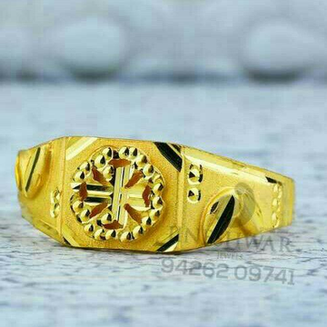 Fancy Gold Shiner Gents Ring