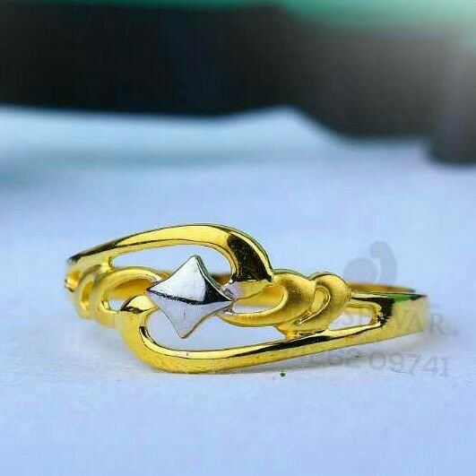 916 Casual Were Plain Gold ladies Ring LRG -0711