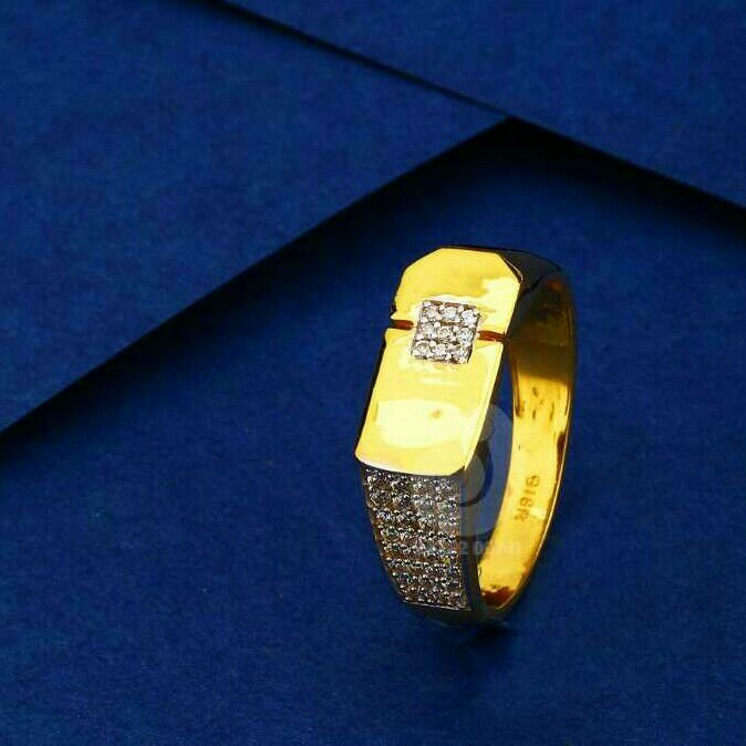 916 Gold Cz Fancy Gents Ring