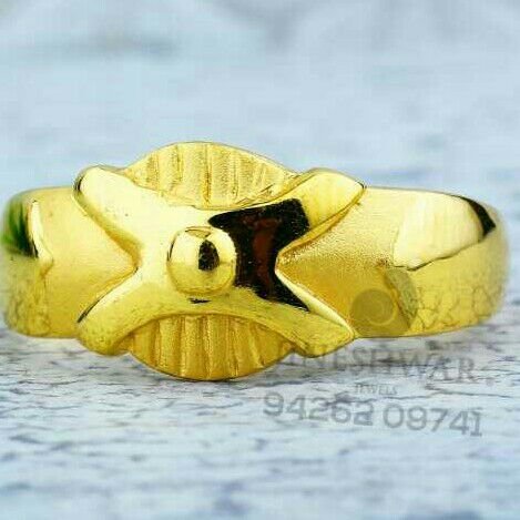 Beuty shiner plain gold gents ring