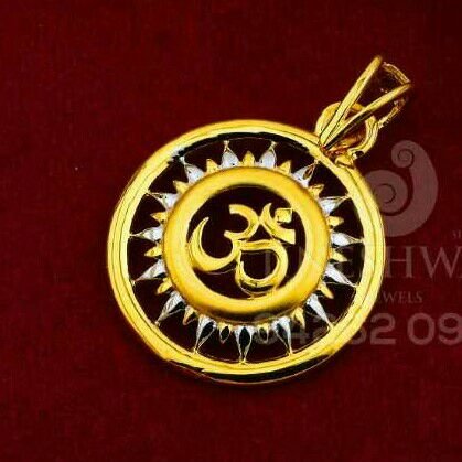 18kt Fancy Om Surya Pendent