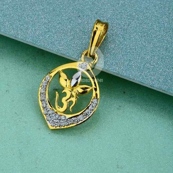 18ct Cz Fancy Pendant