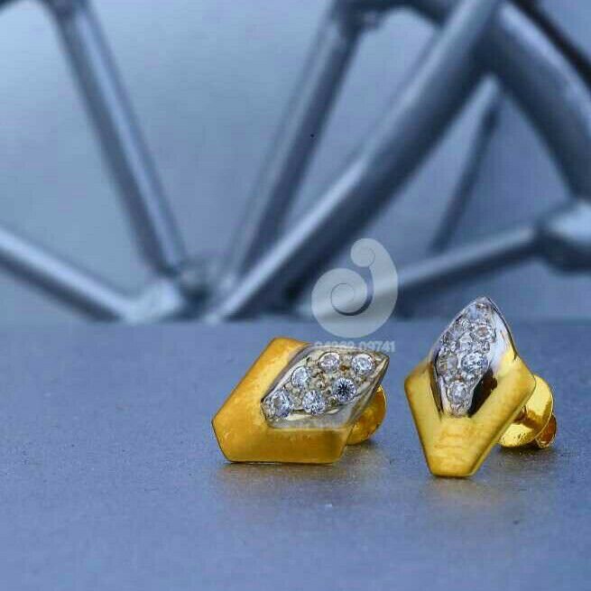 18ct Light Weight Cz Gold Tops