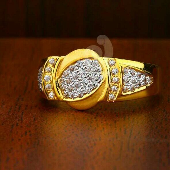 22ct Pricious Cz Gold Gents Ring