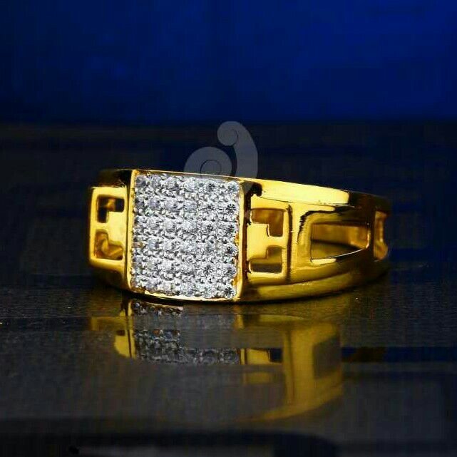 916 Cz Fancy Gents Ring